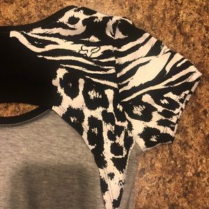 Ladies Fox open back animal print tee